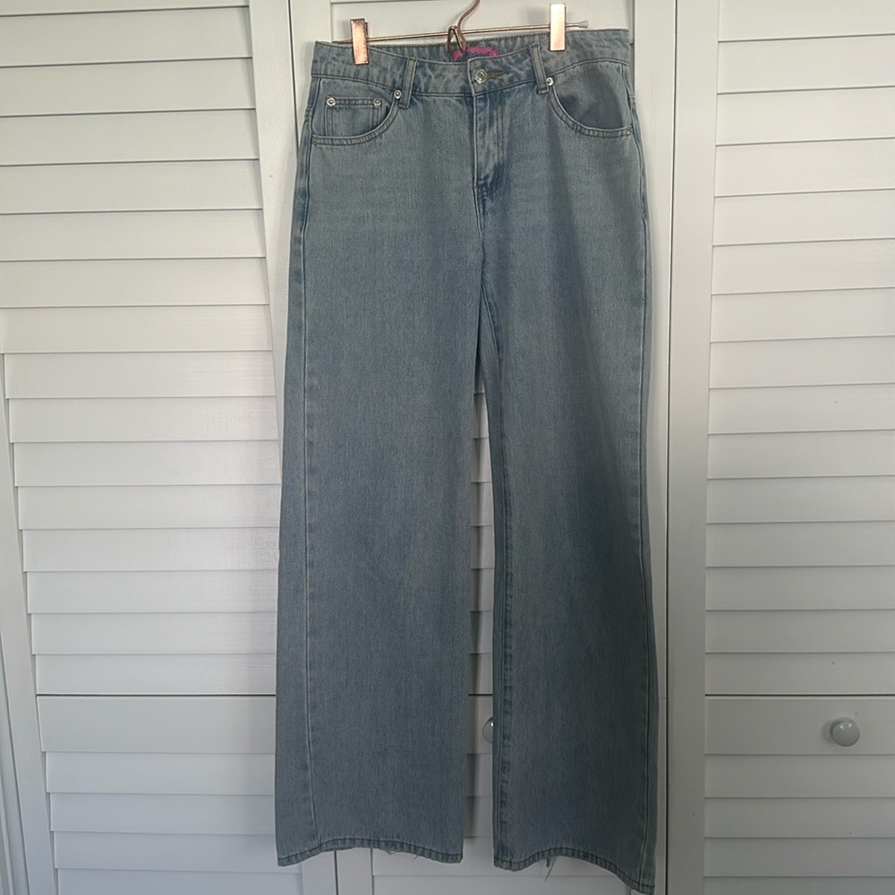 Edikted Low- Rise Classic Blue Women's Jeans